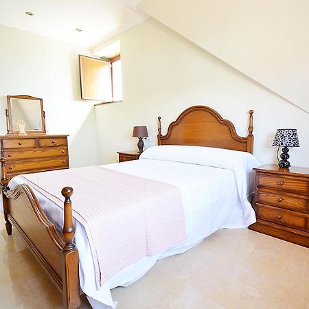 Galihost - Casa Con Precioso Jardin En Vilanova De Arousa Kültér fotó