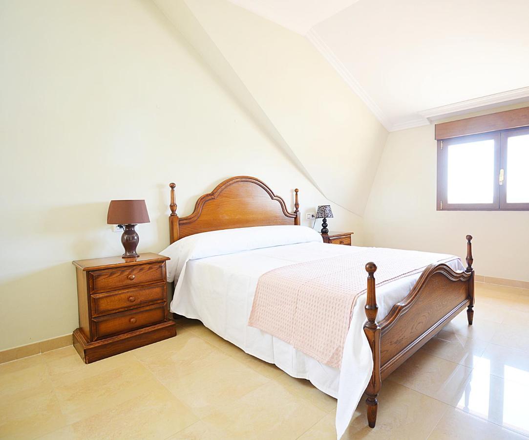 Galihost - Casa Con Precioso Jardin En Vilanova De Arousa Kültér fotó
