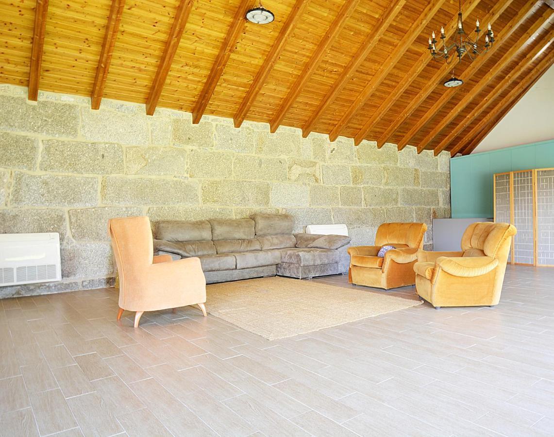 Galihost - Casa Con Precioso Jardin En Vilanova De Arousa Kültér fotó