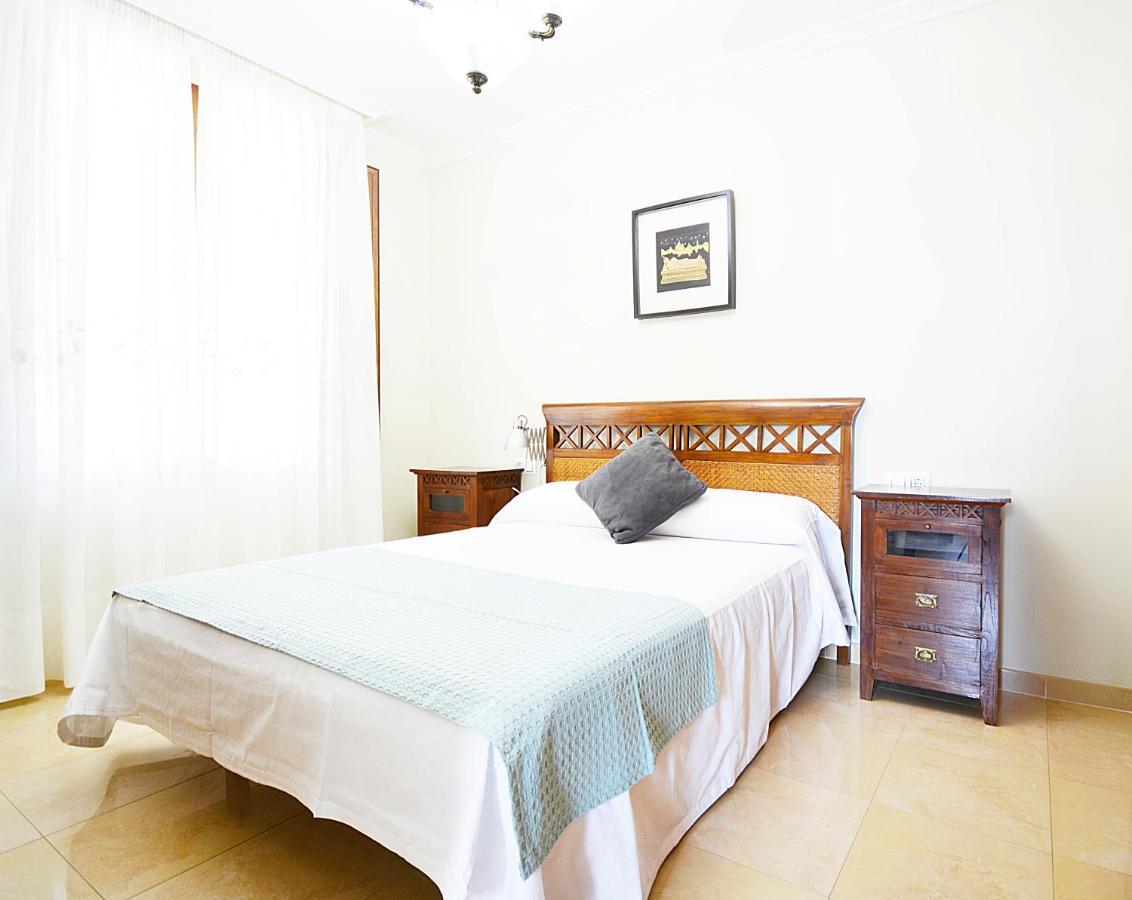 Galihost - Casa Con Precioso Jardin En Vilanova De Arousa Kültér fotó