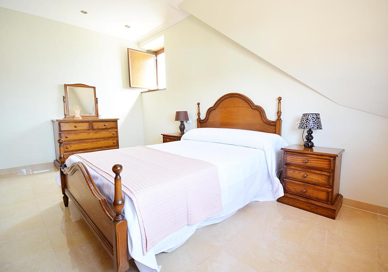 Galihost - Casa Con Precioso Jardin En Vilanova De Arousa Kültér fotó