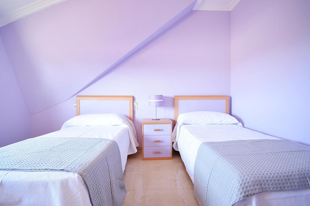 Galihost - Casa Con Precioso Jardin En Vilanova De Arousa Kültér fotó